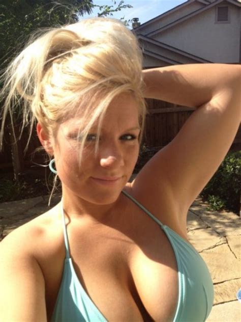 Busty Milfs Bikini Cleavage Selfie Private Milf Pics Blonde
