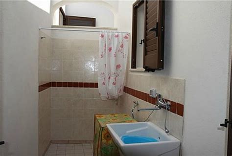 Gli appartamenti affitto a torre vado al miglior prezzo li potrete scegliere facendo una selezione per servizi, accessori e dotazioni e per prezzo, su salentoviaggi.it. Affitto Appartamento fronte mare e spiaggia a Torre Vado