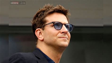 Bradley Cooper To Make Directorial Debut With A Star Is Born