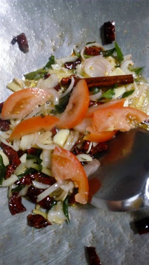 Masukkan halia dan biarkan hingga naik bau. Sapa Yang Tak Tahu Cara Buat Ayam Masak Kicap Boleh Follow ...