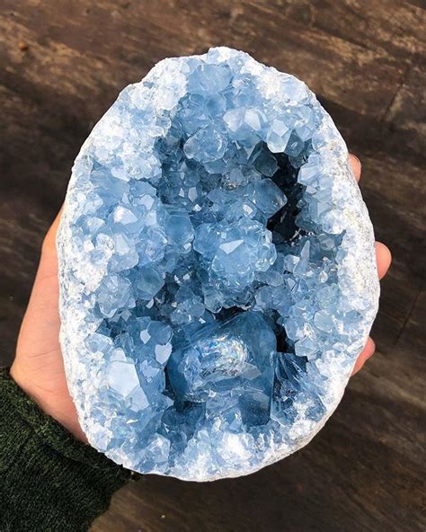 💎any Celestite Fans Out There🙋‍♀️🙋‍♂️ We Are Feeling The Winter