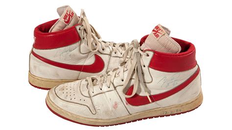 Michael Jordans Nba Shoes From 1984 Go To Auction Espn