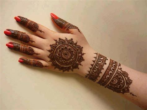 Modern And Latest Arabic Mehndi Design Top Pakistan