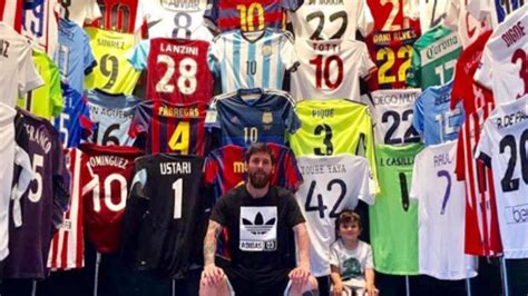 Look Barcelonas Lionel Messi Shows Off Maybe The Worlds Best Jersey