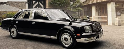 The Toyota Century V12 Is The Gentle Giant Jdm Classic Car The Western