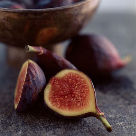 Fresh Figs With Mascarpone And Warm Spiced Honey