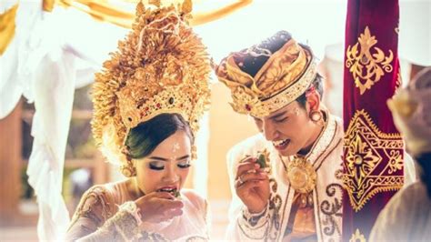 Adat Pernikahan Termahal Di Indonesia Feature X