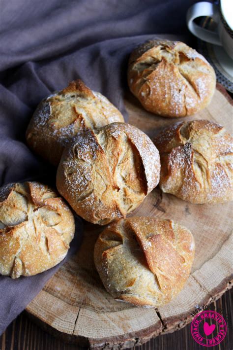 Bürlis Knackige Bröchen mit wenig Hefe