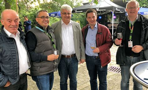 We did not find results for: Axel Knoerig: Weinfest bei Ute in Sulingen - Treffen mit ...