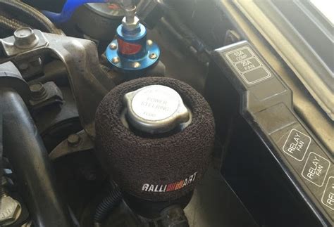 Bateri kereta berfungsi membekalkan arus elektrik untuk menghidupkan enjin. Punca 'power steering' hidraulik kereta anda cepat lemah ...