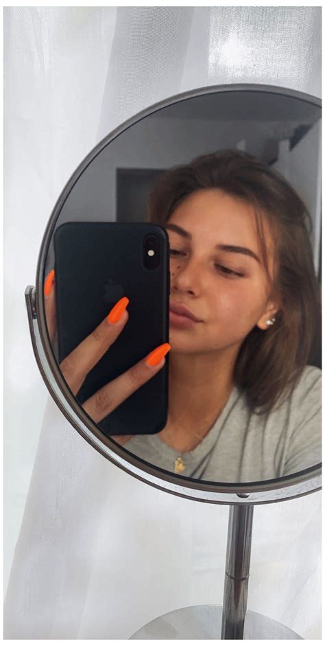 Mirror Selfie Small Mirror Selfie Aesthetic No Face Orange Nails Mirror Round Selfie