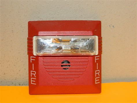 Cooper Wheelock Ns 24mcw Fire Alarm Strobe Horn 24 Vdc Wall Red 1530