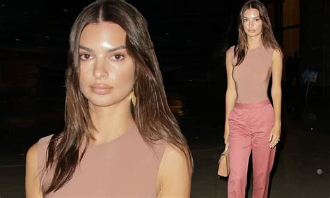 Emily Ratajkowski Flaunts Her Model Figure In Nude Form Fitting Tank At