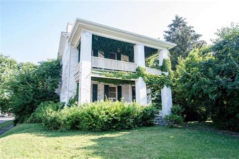 4704 E Washington St, Indianapolis, IN 46201 $299,900 3 Bed. 1 full, 2