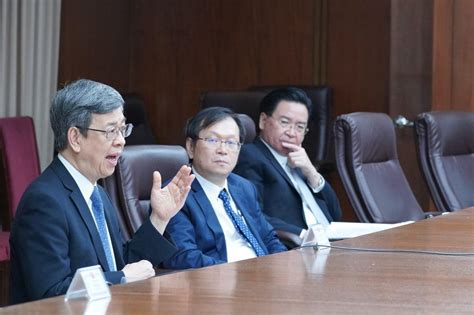 名站推薦 tips：2021年6月24日 已更新失效連結 total 13 ». 前副總統陳建仁應邀以視訊出席英國國會聽證會，分享臺灣成功防疫經驗，彰顯臺灣再度獲得國際肯定 - 最新消息 ...