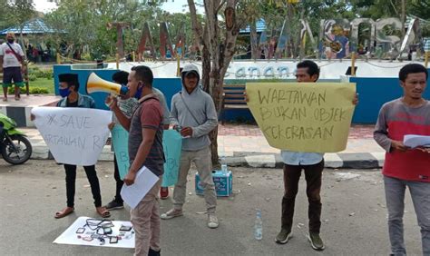Masalah insentif tenaga kesehatan sempat dibahas menteri kesehatan bersama komisi ix dpr. Taji Sula Minta Polri Transparan Ungkap Motif Kematian ...