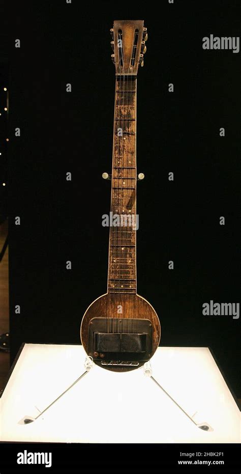 The 1931 Frying Pan The Worlds First Electric Guitar Carved From One Piece Of Wood Arrives