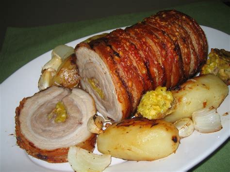 Rub oil onto pork roast. Pork Roast with Mushroom Gravy Pork Recipe | Healthy Pork ...
