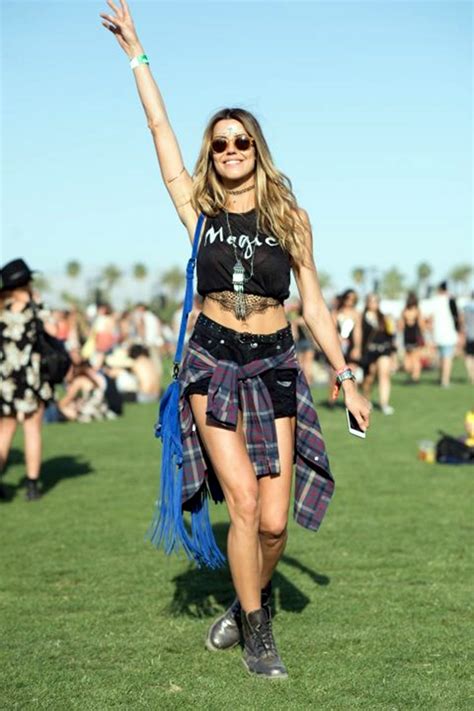 45 Modish Music Festival Outfit Ideas To Set The Mood