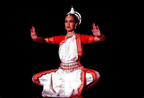 Danses De Linde Odissi Et Bollywood à Marseille Et En Région Paca