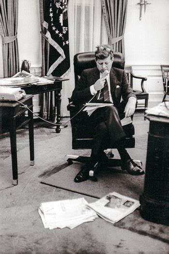 Quality And Comfort Kennedy Plays With Jfk Jr Outside Oval Office New