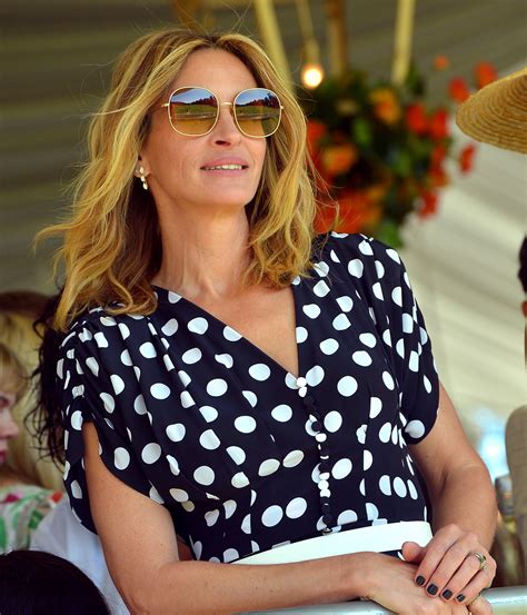 Julia Roberts Channeled Her Iconic ‘pretty Woman Character In A Polka