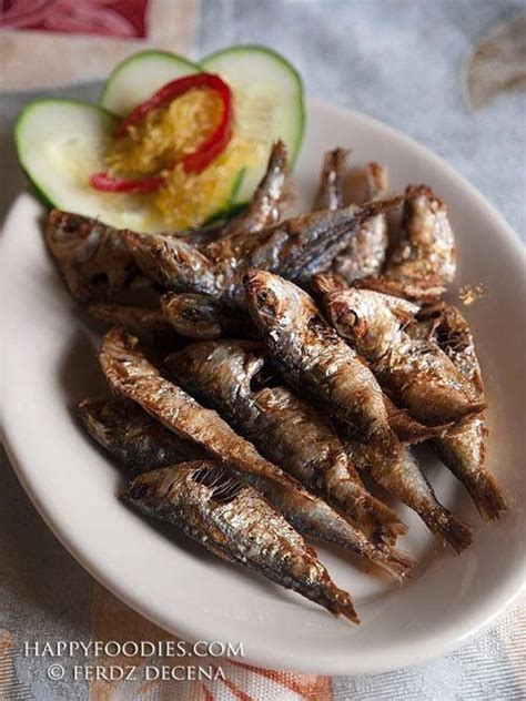 Fried Dried Fish Tuyo Seafood Recipes Breakfast Recipes Easy Food