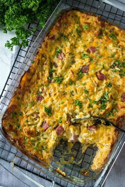 And there is always lots of leftovers! Freezer Meal Ranch Ham Hash Brown Bake - Must Love Home