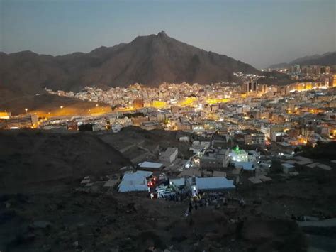 Gua Hira Foto Stok Potret And Gambar Bebas Royalti Istock