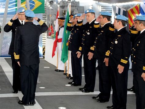 Conheça os uniformes utilizados na marinha do brasil. Corveta "Barroso" realiza Cerimônia de entrega de medalhas ...
