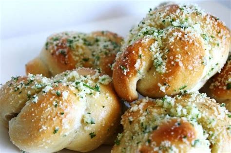 Garlic Knots With Parmesan Easy Recipes