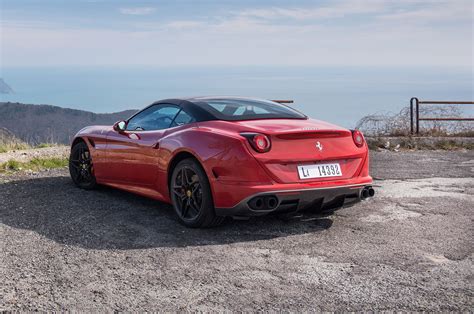 2016 Ferrari California T Handling Speciale Review