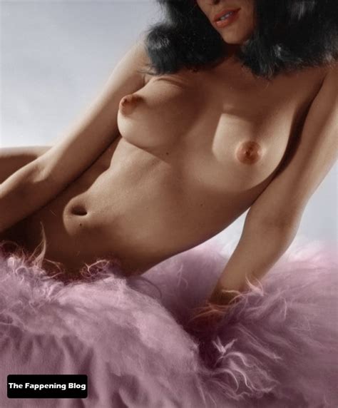 אוסף העירום של לורן האטון 31 תמונות סרטונים סלבריטי עירום