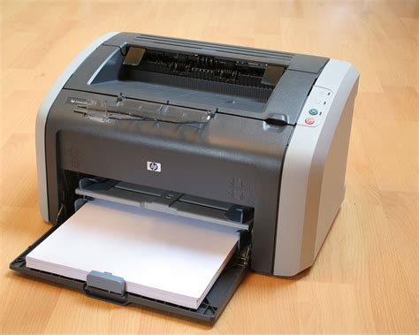 تنزيل أحدث برامج التشغيل ، البرامج الثابتة و البرامج ل hp laserjet 2300 printer series.هذا هو الموقع الرسمي لhp الذي سيساعدك للكشف عن برامج التشغيل المناسبة يتم الآن تحميل النتائج. Learn About How Computer Printers Came to Be
