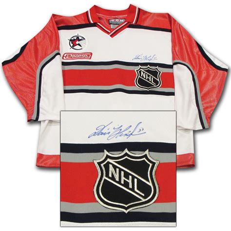 May 31, 2021 · honorable mention: Dominik Hasek Autographed 2000 NHL All-Star Game Pro ...