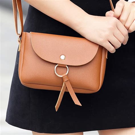 2017 Summer Small Flap Bags Tassel Women Messenger Bags Pu Leather Handbags Fashion Travel Women