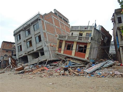 Earthquake deals damage, and will hit with double power if the opponent is underground due to the move dig. erdbeben-nepal-kathmandu » comspace.blog