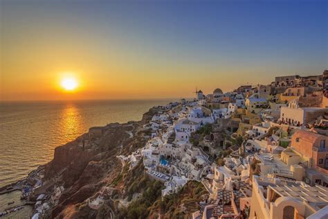 サントリーニ島イアの素晴らしい夕日の景色 ギリシャの風景 Beautiful 世界の絶景 美しい景色