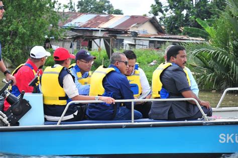 Kerjaya di dalam sektor atau perkhidmatan awam adalah merupakan kerjaya yang terjamin kerana ia memberikan banyak kelebihan selain peluang untuk memasuki kerjaya di dalam perkhidmatan awam, seseorang itu perlulah membuat permohonan menerusi laman web suruhanjaya. LAWATAN BERSEPADU KE SUNGAI TEBRAU | Portal Rasmi Majlis ...