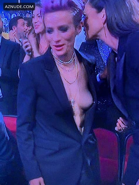 Megan Rapinoe Has A Wardrobe Malfunction Titnip Slip At