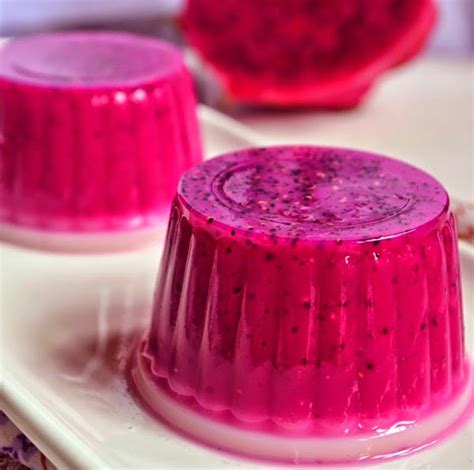 Resep puding buah naga dan mangga, paduan menyegarkan untuk pencuci mulut. Resep Masakan Indonesia: Resep Puding Buah Naga