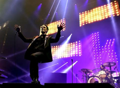 The Killers Apologise As Brandon Flowers Invites Russian To Join Him On Stage Celebrity News