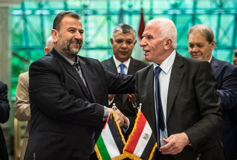 Dw looks at the movements, their goals and what has hindered the two groups from. Palestinian factions Fatah and Hamas sign reconciliation ...