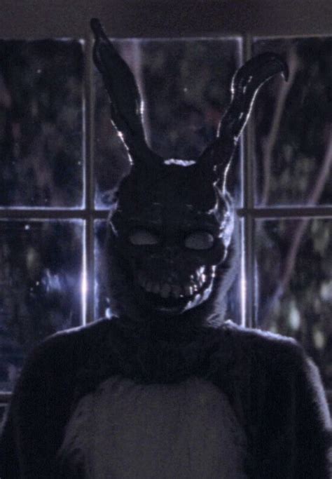 Donnie darko is a 2001 american supernatural psychological drama film written and directed by richard kelly. Donnie Darko (2001) | Donnie darko, Scary movies, Donnie ...