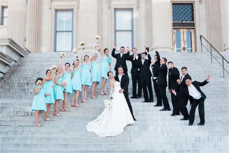 10 Wedding Party Poses Youll Want To Try