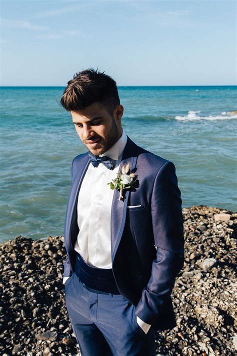 L uomo nel giorno del matrimonio: Pin di VINCENZO FALZETTA su matrimonio minimal nel 2020 ...
