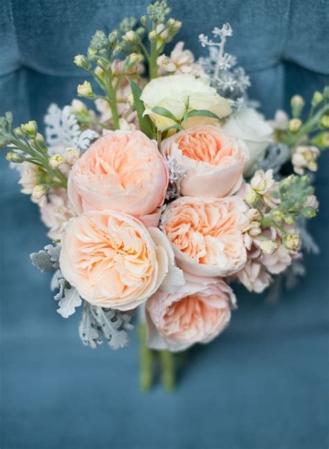 Jan 22, 2021 · three main types of roses are most popular for wedding flowers: Peach colored wedding flowers | Garden Roses bouquet