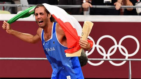 Gianmarco Tamberi medaglia d'oro nel salto in alto alle Olimpiadi - la