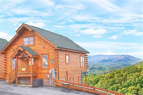 Maybe you would like to learn more about one of these? Cabins in Sevierville, TN - Star Struck Sleeps 7-12 ...