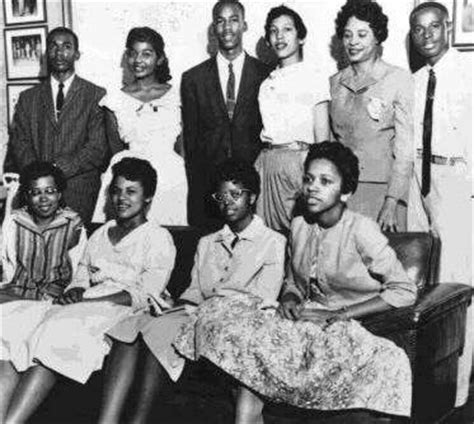 Thelma mothershed wair, minnijean brown trickey, jefferson thomas, terrence roberts, carlotta walls lanier, gloria ray karlmark, ernest green, elizabeth eckford, and melba pattillo beals. 😂 Define little rock nine. What Is the Significance of the ...